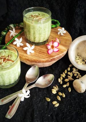 દૂધી ની ખીર (Bottle Gourd Kheer Recipe In Gujarati) રેસીપી મુખ્ય ફોટો