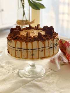 Una foto de Tarta de chocolate y caramelo salado🍫🍫