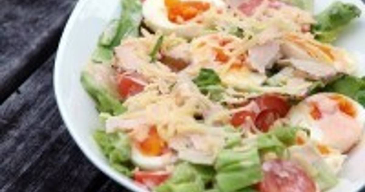 Салат с курицей яйцом сыром и овощами, рецепты с фото (2