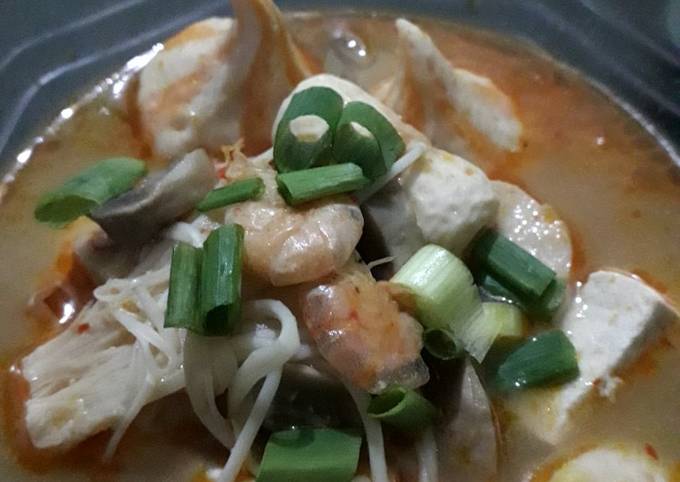 Tom Yum Seafood