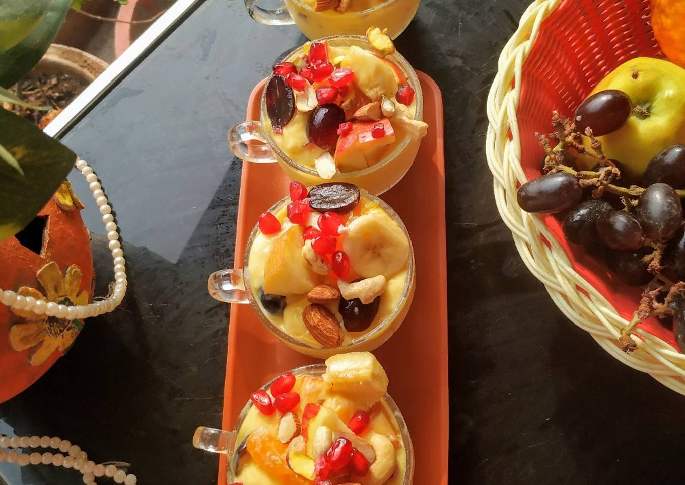 Mixed fruit custard