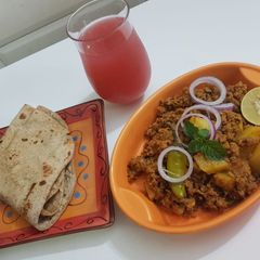 A picture of Qeema Alo.