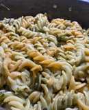 Pastas en salsa pesto de aguacate