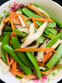 香菇清炒甜豆菜 的食譜成品照片