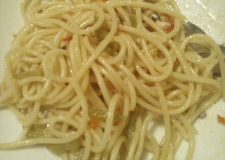 Easiest Way to Make Premiato Spaghetti con alici freschi e peperoni