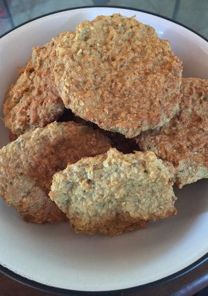 Una foto de Galletitas de Avena, Banana y Coco