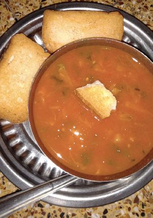 ટામેટા સૂપ (Tomato Soup Recipe In Gujarati) રેસીપી મુખ્ય ફોટો