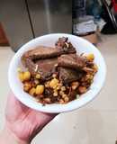 Thịt chim bồ câu hầm hạt sen