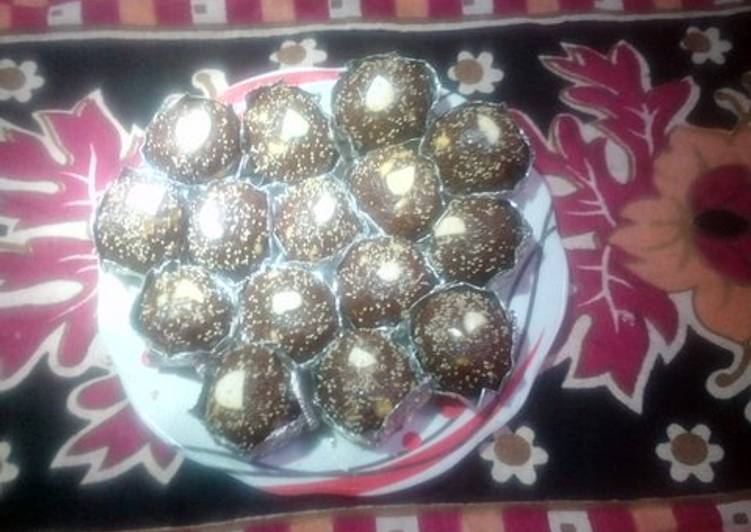 How to Prepare Super Quick Homemade Healthy Sweet in Chocolate Flavour Made From Glucose Biscuits