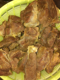 A picture of Boiled meat.