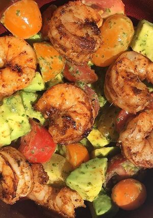 A picture of Shrimp and Avocado salad.