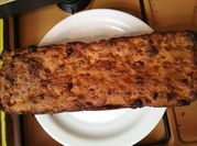 Une photo de pudding raisin