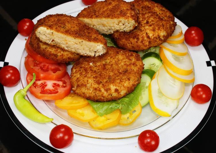 Recipe of Perfect Deep Fried Chicken Patties Stuffed with Mozzarella and Cheddar