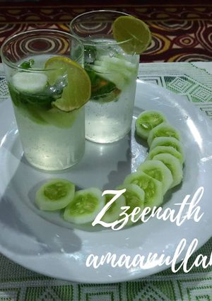 A picture of Virgin Cucumber and Mint Mojito.