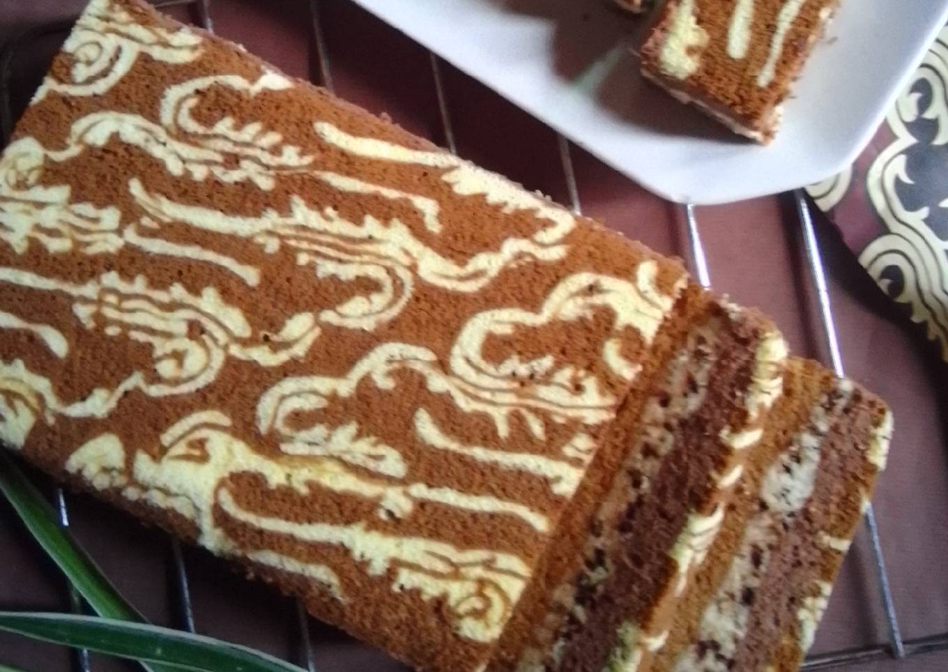 Trio Chocomoca Batik Cake