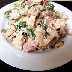 A picture of My Steamed Chicken Salad😊.