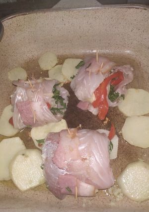 Una foto de Pescado relleno en olla Essen