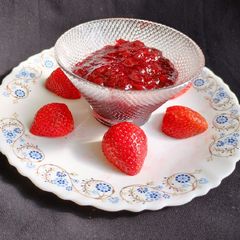 A picture of Strawberry marmalade.