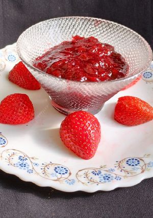 A picture of Strawberry marmalade.
