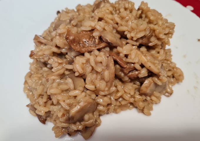 Come a Preparare Fatto in casa Risotto ai funghi 🍄