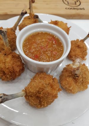 Csirke lollipop, barack chutneyval recept fotója