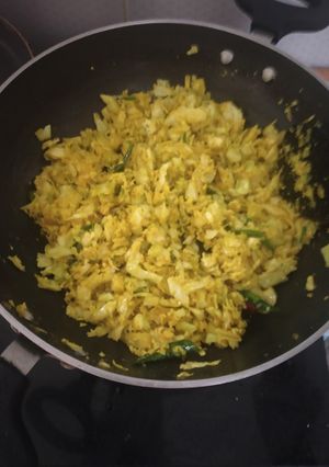 A picture of Cabbage poriyal.