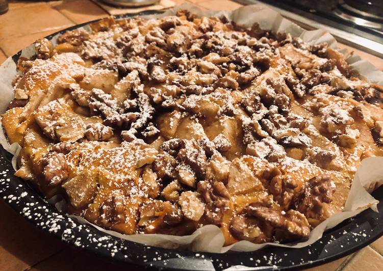 Torta ricotta, miele, pere e noci