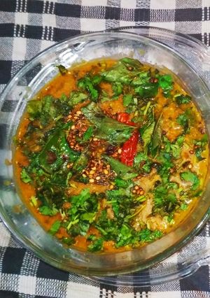 A picture of Raw Mango Palak Dal Tadka.