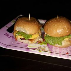 A picture of Burger.
