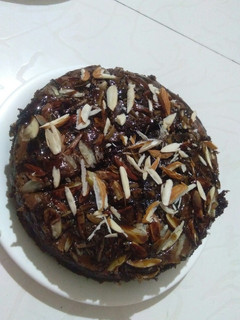 केक (Cake recipe in Hindi) रेसिपी मुख्य फोटो