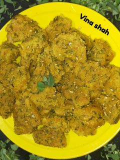मेथी मुठिया (Methi Muthia recipe in hindi) रेसिपी मुख्य फोटो
