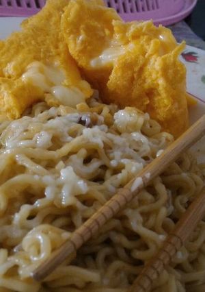 Foto resep Indomie telur dadar mozarella