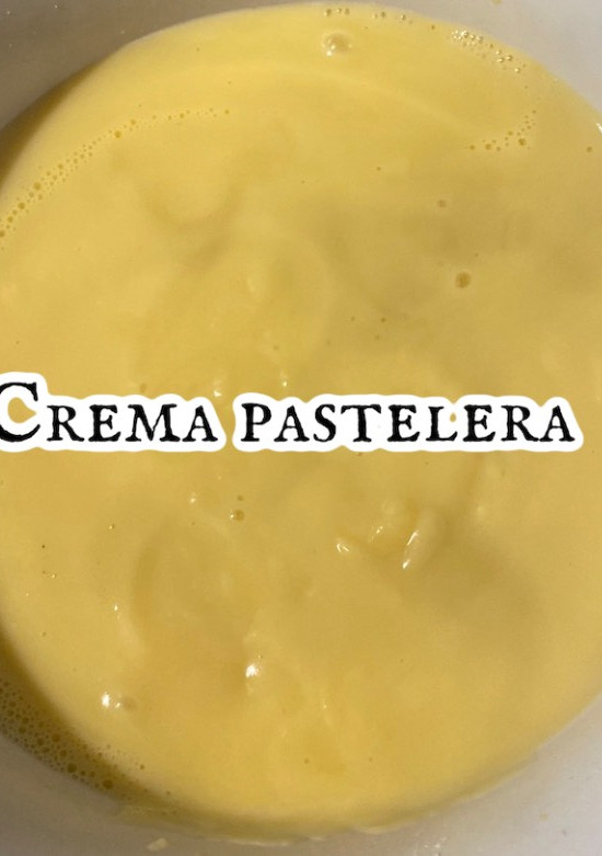 Una foto de Crema Pastelera 🥄