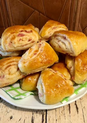 Sonkás - sajtos háromszög recept fotója