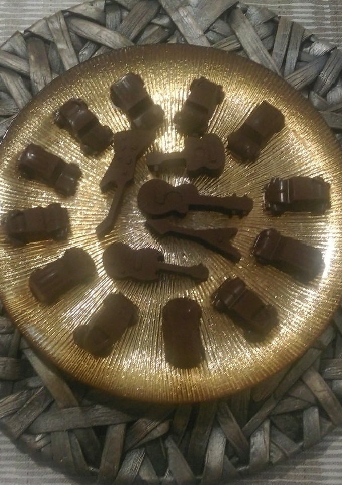 Una foto de Bombones con naranja dulce y  manteca de coco