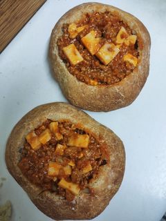 Una foto de Bollos Rellenos de carne picada y queso