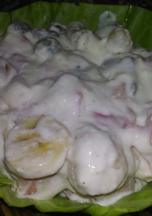 A picture of Waldroof salad.
