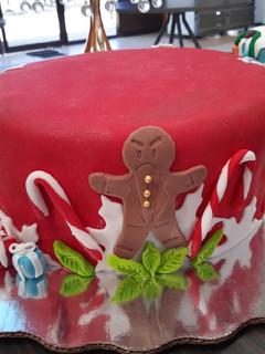 Una foto de Pastel de fondant- diseño navideño