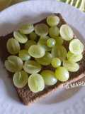Pane di segale integrale con uva