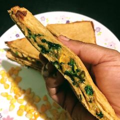 A picture of Cheesy Corn Spinach Sandwich.