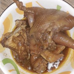 A picture of Chicken pepper soup.