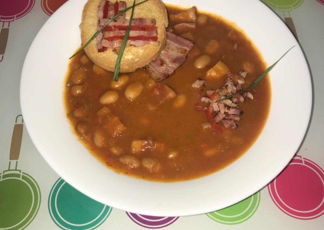 Alubias pintas con bacon