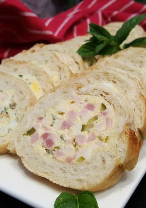 Une photo de Baguette farcie aux deux saveurs