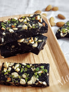 A picture of Dates Chocolate fudge bars.