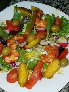 Una foto de Ensalada de langostinos