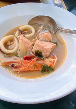 A picture of Tom-Yam Seafood.