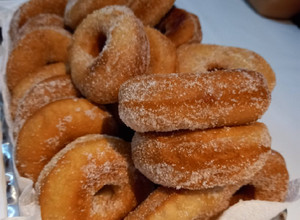 Una foto de ROSQUITAS 🍩 Fáciles Y ESPONJOSAS🤤