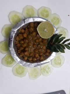 चटपटे मसालेदार चने (Chatpate masaledar chane recipe in hindi) रेसिपी मुख्य फोटो