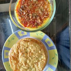 A picture of Dal Pakwan.