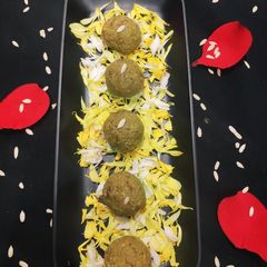 A picture of Paan Gulkand malai ladoos.